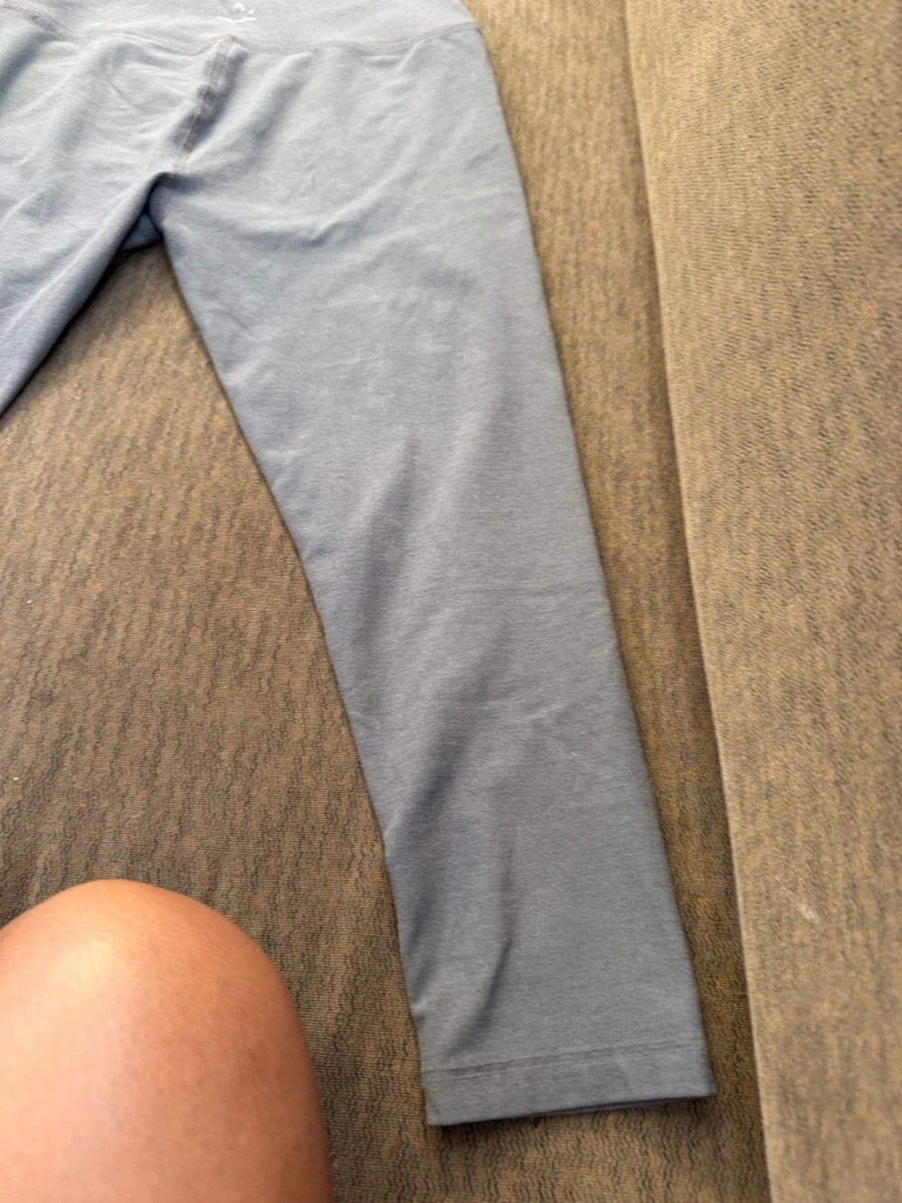 Beyond Yoga High-Waist Grey Leggings - Picture 3 of 4